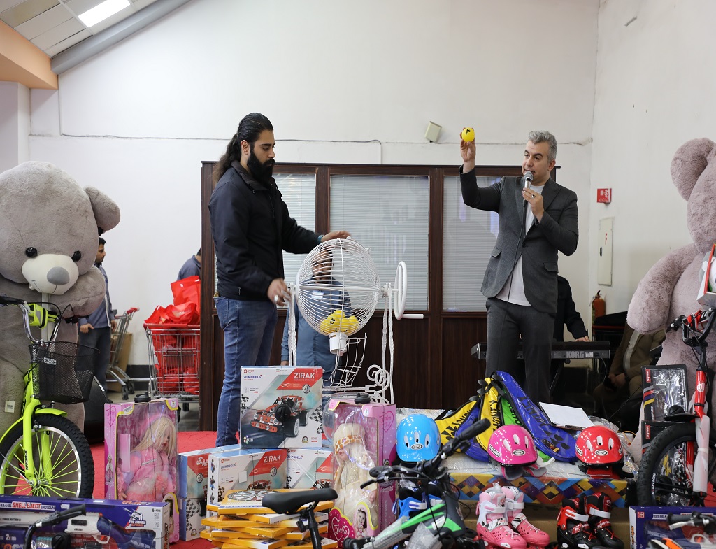 برندگان قرعه کشی لوازم تحریر